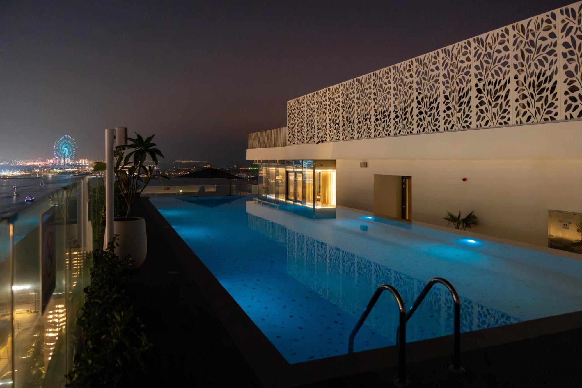 Tumbi West Palm Beach Hotel Dubai,Tapestry Collection Hilton 외부 사진