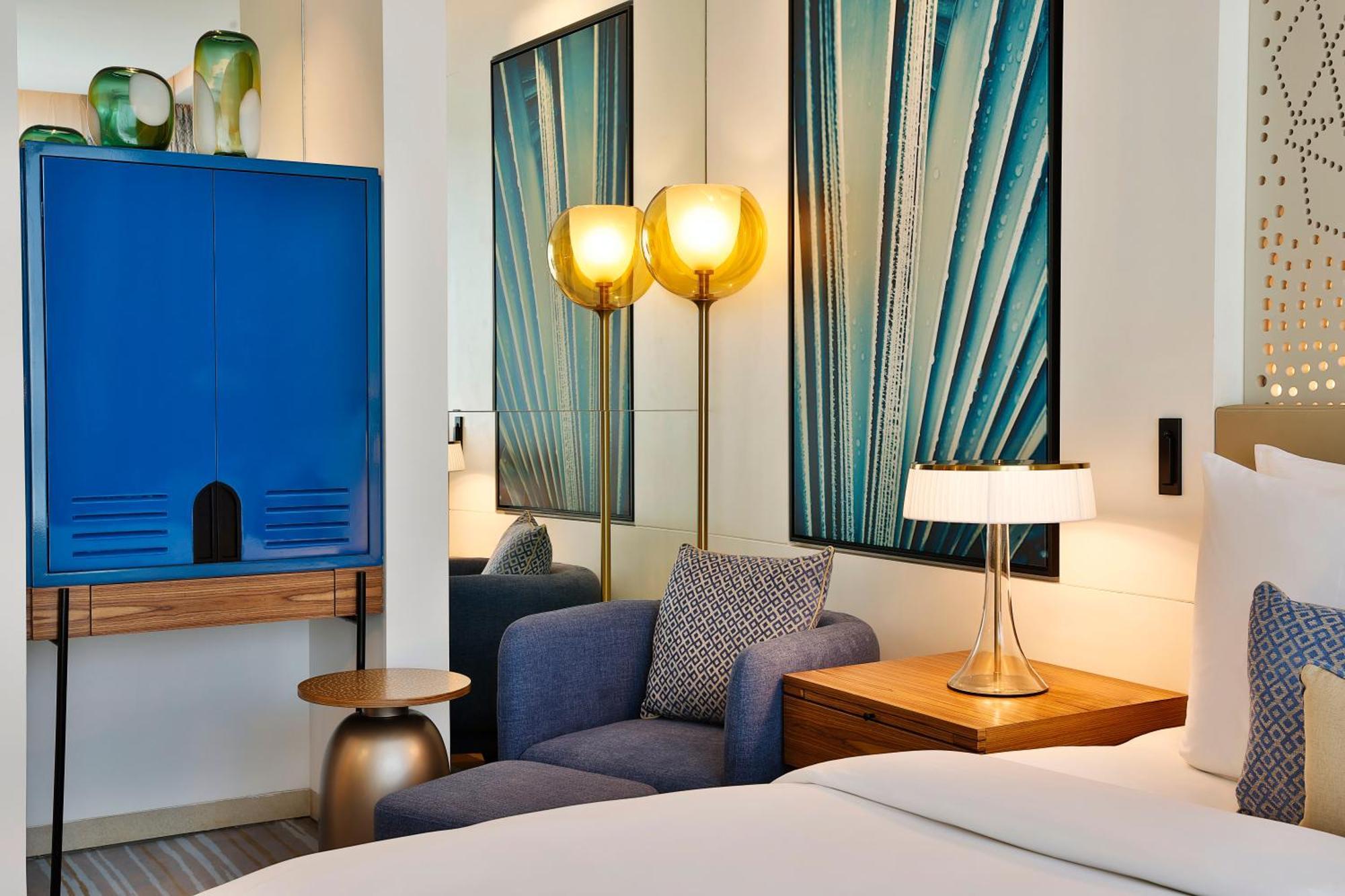 Tumbi West Palm Beach Hotel Dubai,Tapestry Collection Hilton 외부 사진