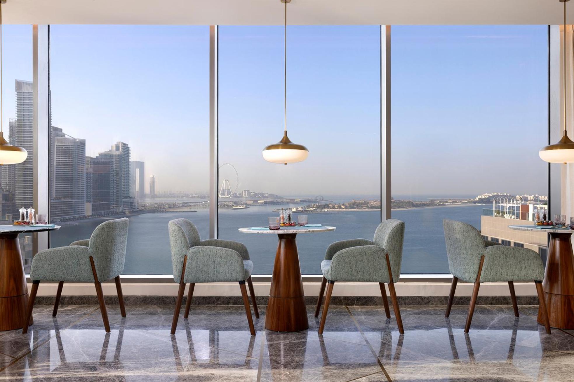 Tumbi West Palm Beach Hotel Dubai,Tapestry Collection Hilton 외부 사진