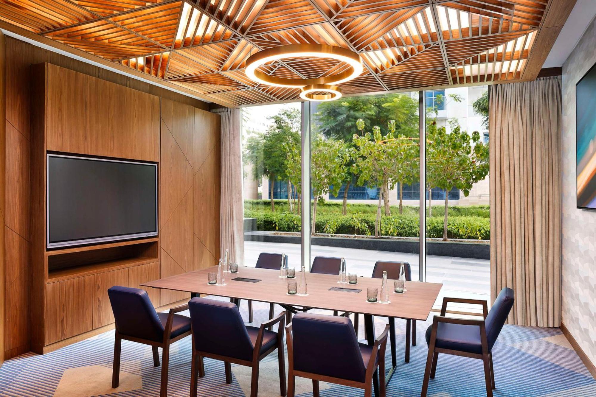 Tumbi West Palm Beach Hotel Dubai,Tapestry Collection Hilton 외부 사진