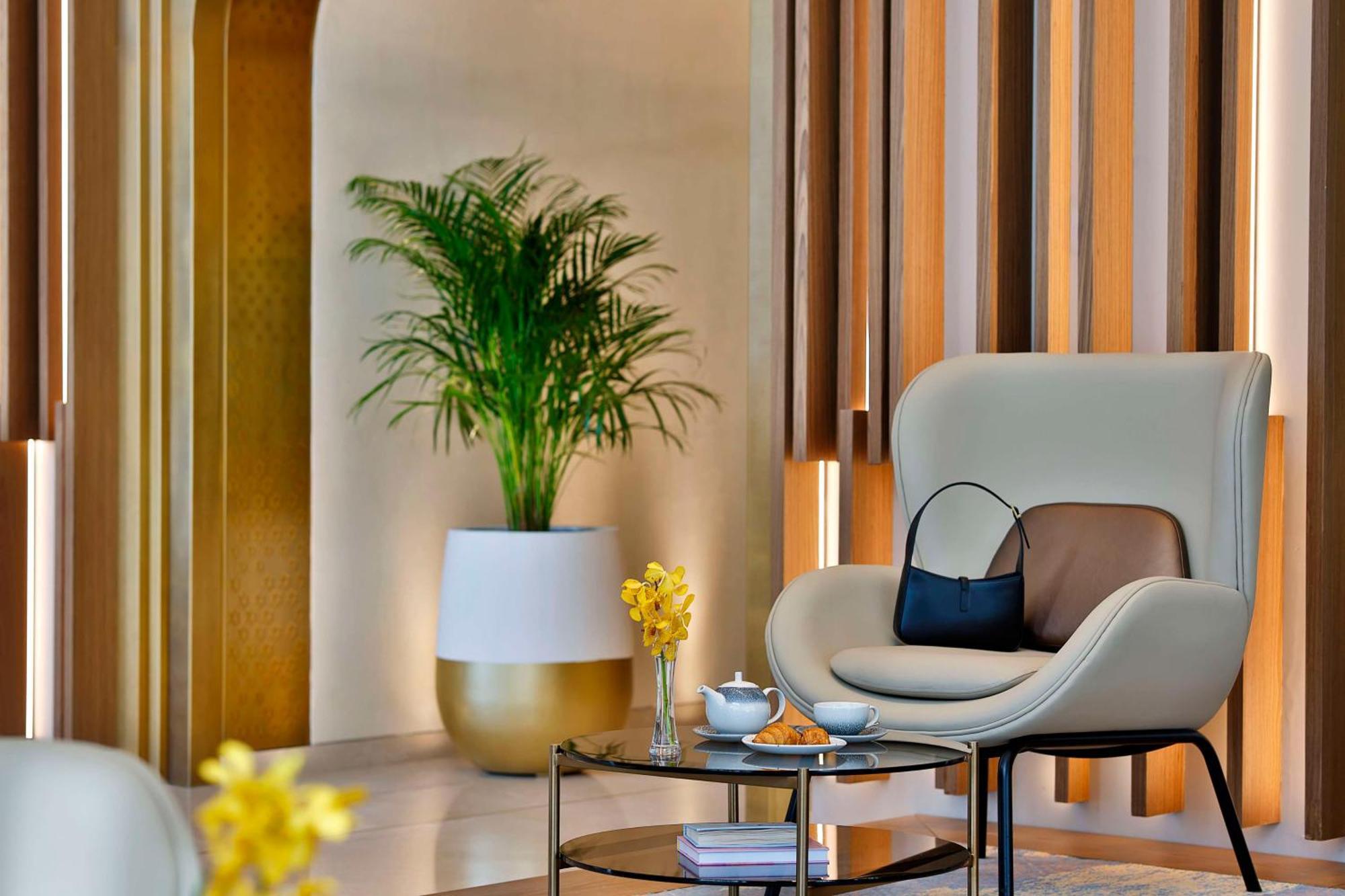Tumbi West Palm Beach Hotel Dubai,Tapestry Collection Hilton 외부 사진